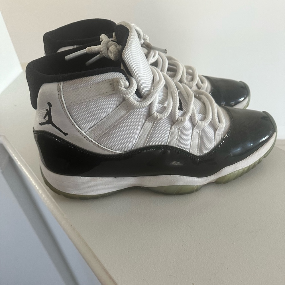 Jordan 11 Retro Concords